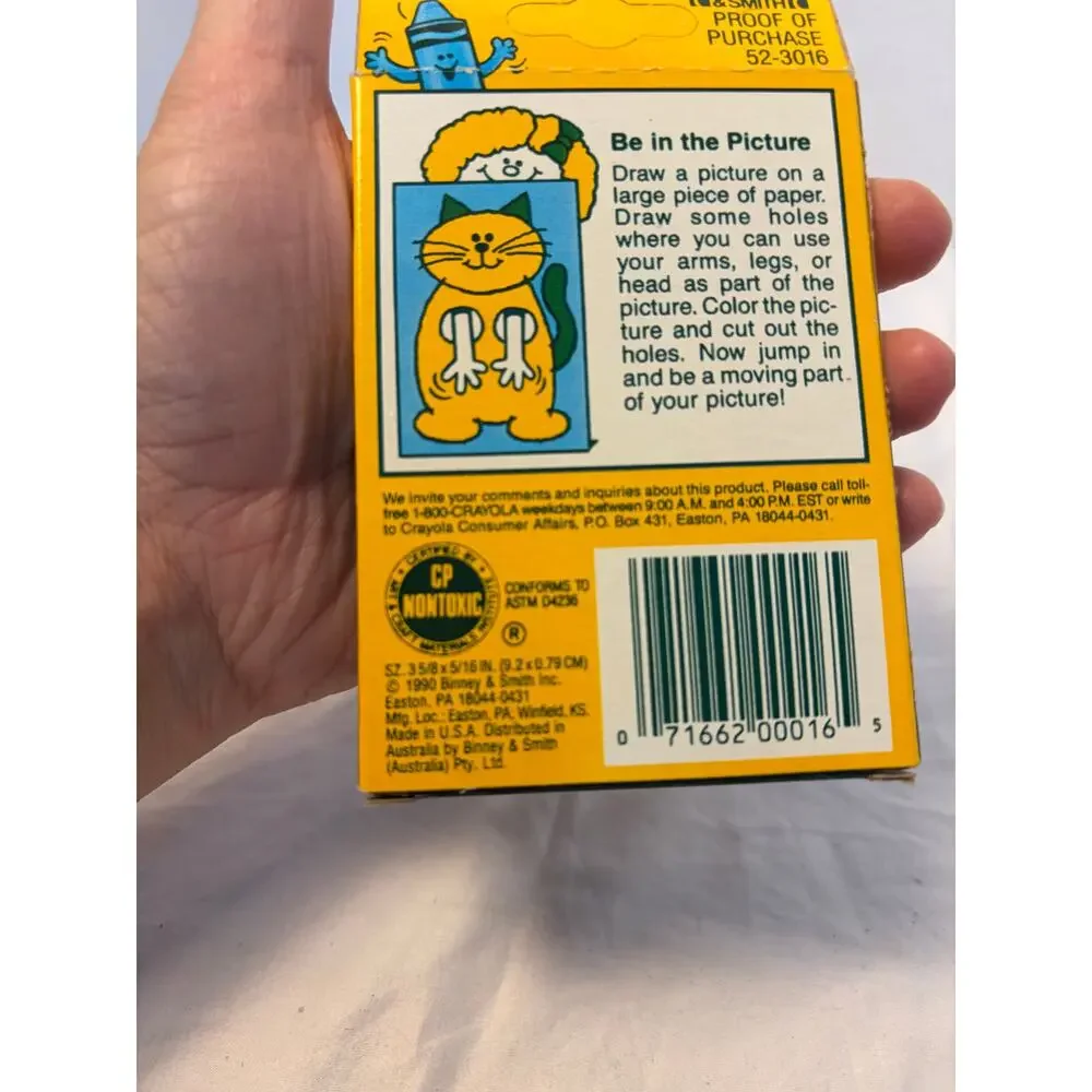 VTG Crayola crayons 16 pack, Binney & Smith 1990, never used